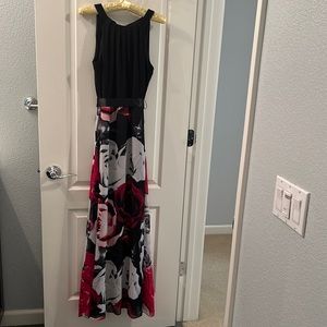 SLNY Floral Print Gown size 6